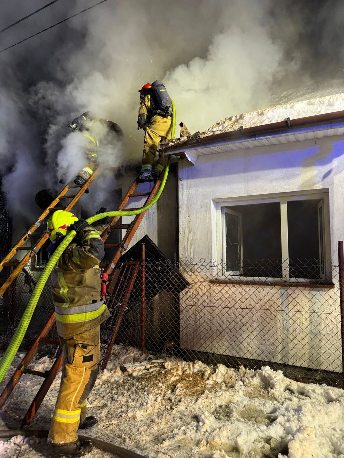 Pożar budynku i wybuch pieca. Dwa poważne zdarzenia w Otwocku Pożar budynku i wybuch pieca. Dwa poważne zdarzenia w Otwocku