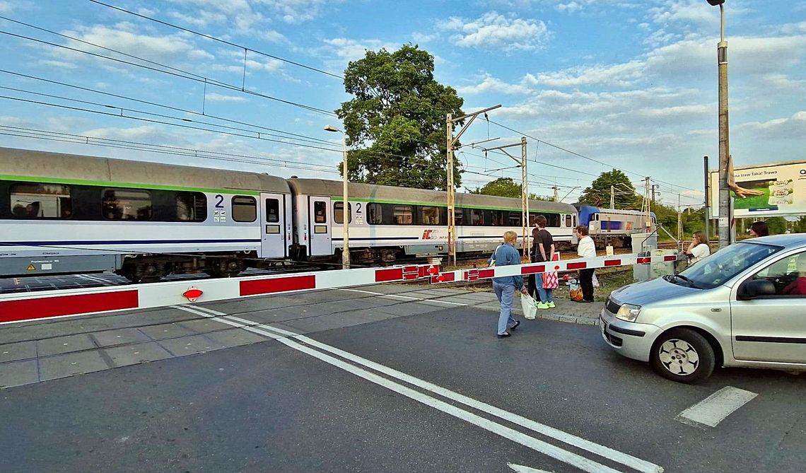 Pożegnanie „leniwego szlabanu” w Falenicy. O co chodzi?