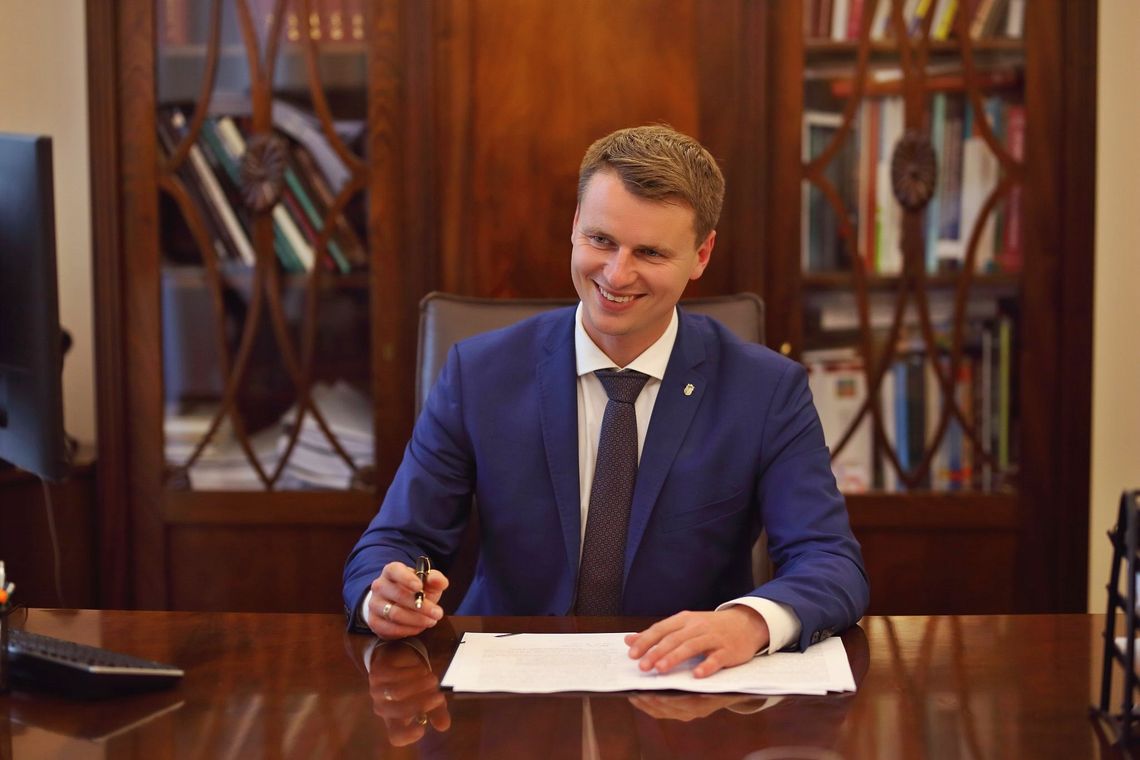 Prezydent Otwocka z wotum zaufania i absolutorium! Miasto rośnie w siłę pod rządami Margielskiego