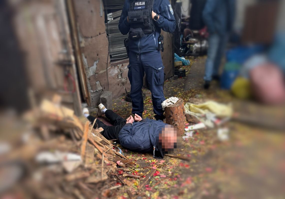 Przerażające chwile w Otwocku! Nieznajomy wycelował w kobietę z „pistoletu”
