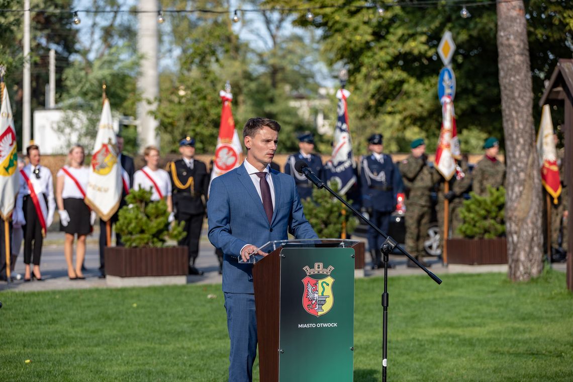 Rada podwyższyła pensję prezydenta Otwocka. Ile teraz będzie zarabiał? Rada podwyższyła pensję prezydenta Otwocka. Ile teraz będzie zarabiał?