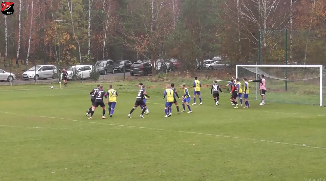 Remis na szczycie B-klasy