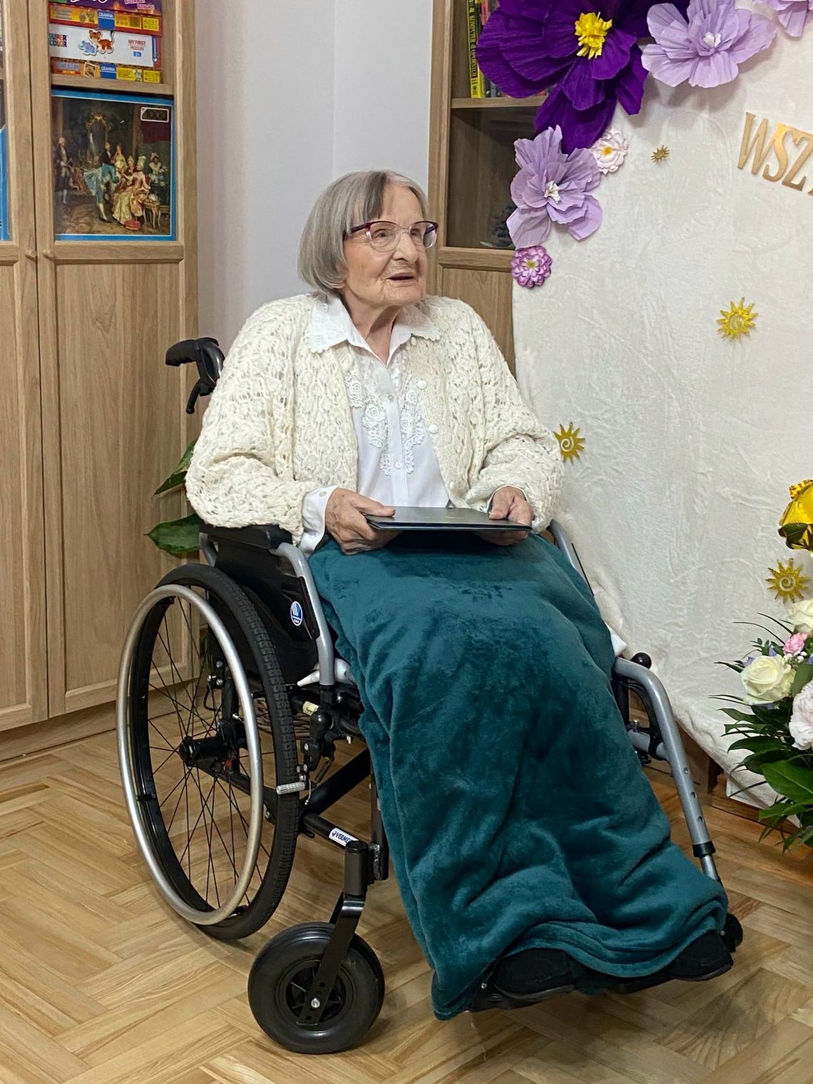 Tak pani Mieczysława świętowała 100. urodziny w Otwocku. Rodzina przyjechała aż z zagranicy! Tak pani Mieczysława świętowała 100. urodziny w Otwocku. Rodzina przyjechała aż z zagranicy!