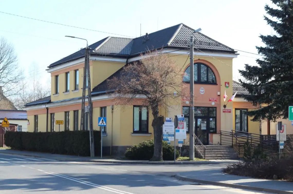 Są nieruchomości do kupienia w gminie Osieck. Ile trzeba zapłacić?