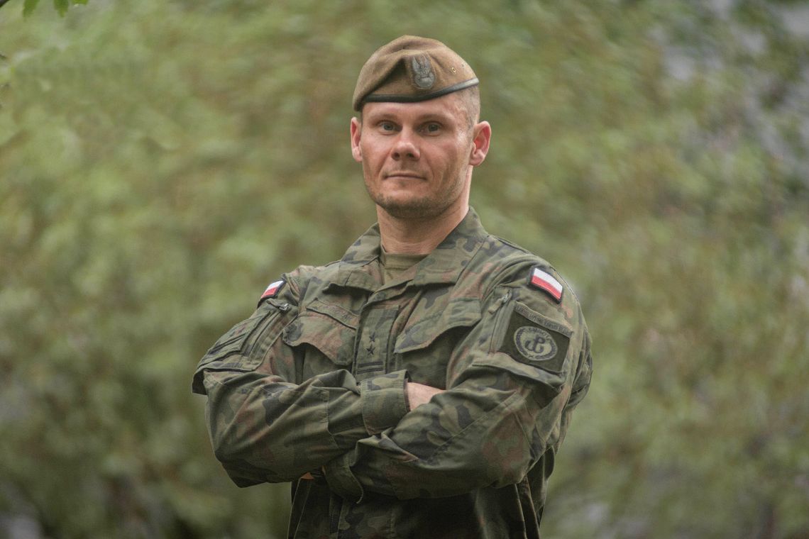 Służył w Afganistanie, teraz dowodzi terytorialsami. Kim jest ppłk Arkadiusz Korczak?