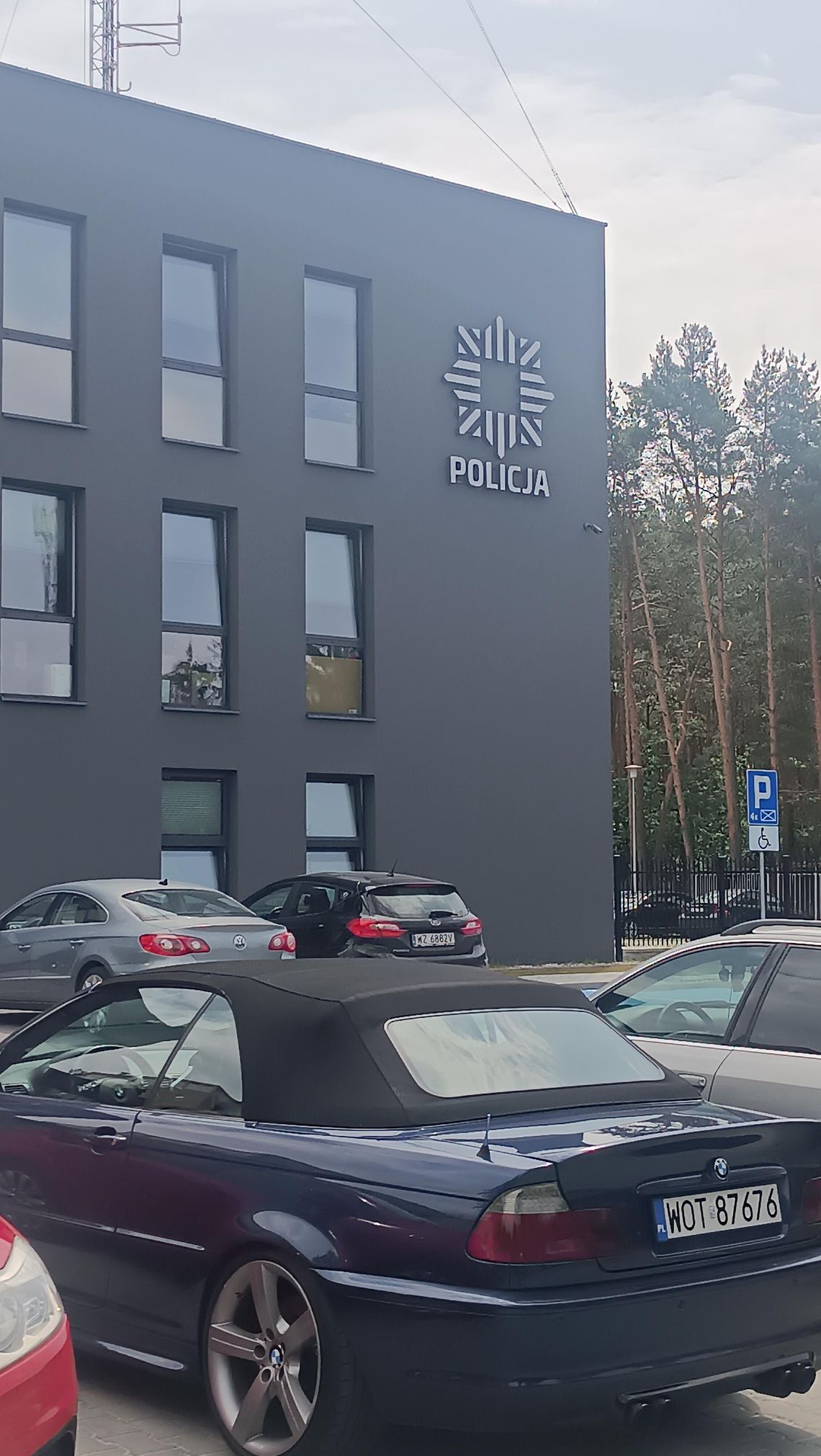 Poszkodowani stracili ponad 300 tys. zł. Policja zatrzymała podejrzanych