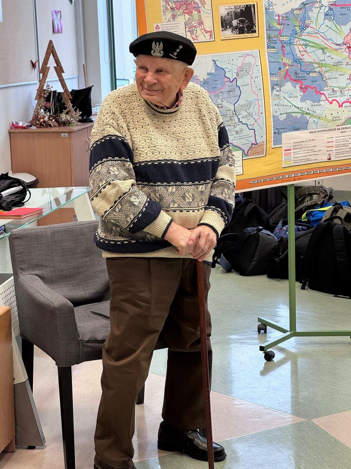 Tadeusz „Bóbr” Bobrowski, powstaniec z Józefowa skończył 100 lat i wciąż inspiruje młodzież