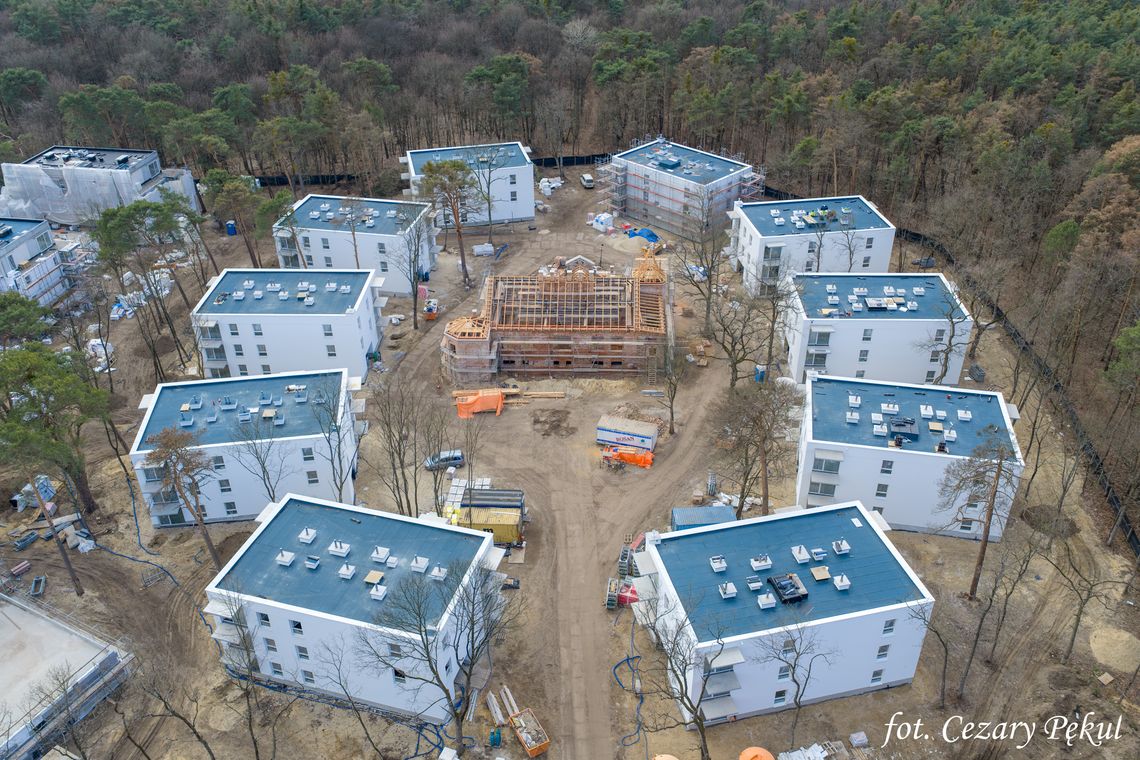 Teren dawnego Dworu Bojarów zmienił się nie do poznania. Tak wygląda dziś to miejsce [FOTO]