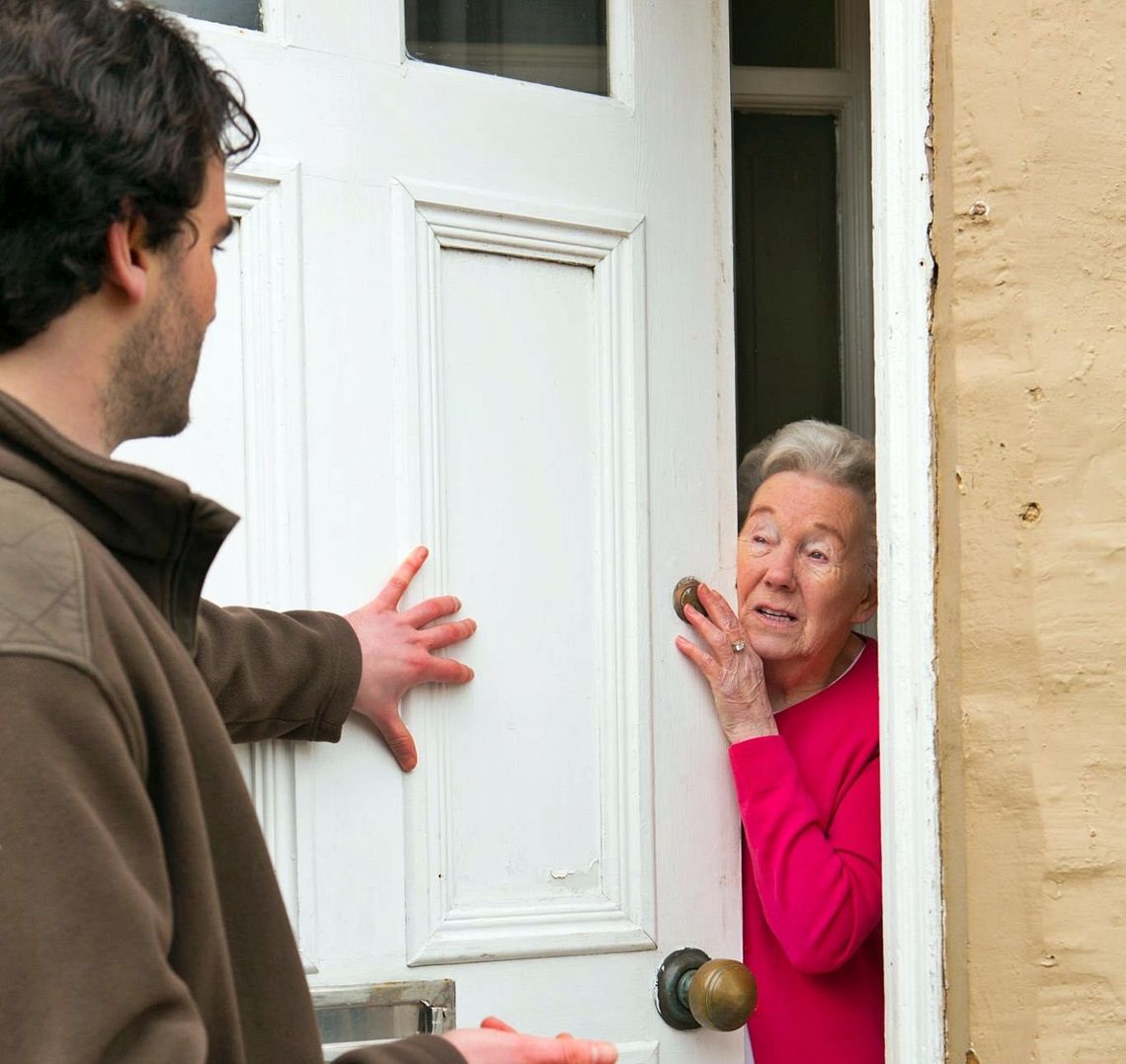 To nie są pracownicy spółdzielni? Kto chodzi po osiedlach? To nie są pracownicy spółdzielni? Kto chodzi po osiedlach?