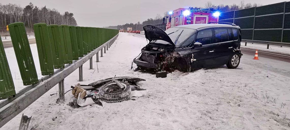 Trudne warunki na drogach. Seria zdarzeń w powiecie otwockim
