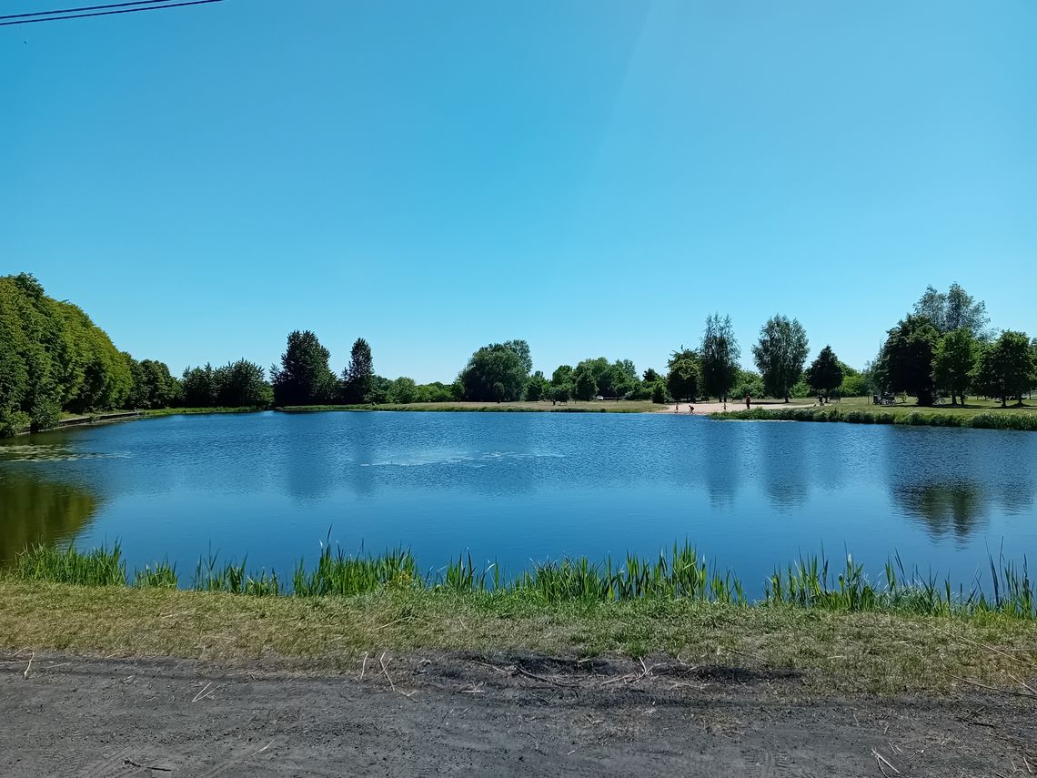 Umowa podpisana. Jezioro Moczydło czeka rewitalizacja Umowa podpisana. Jezioro Moczydło czeka rewitalizacja