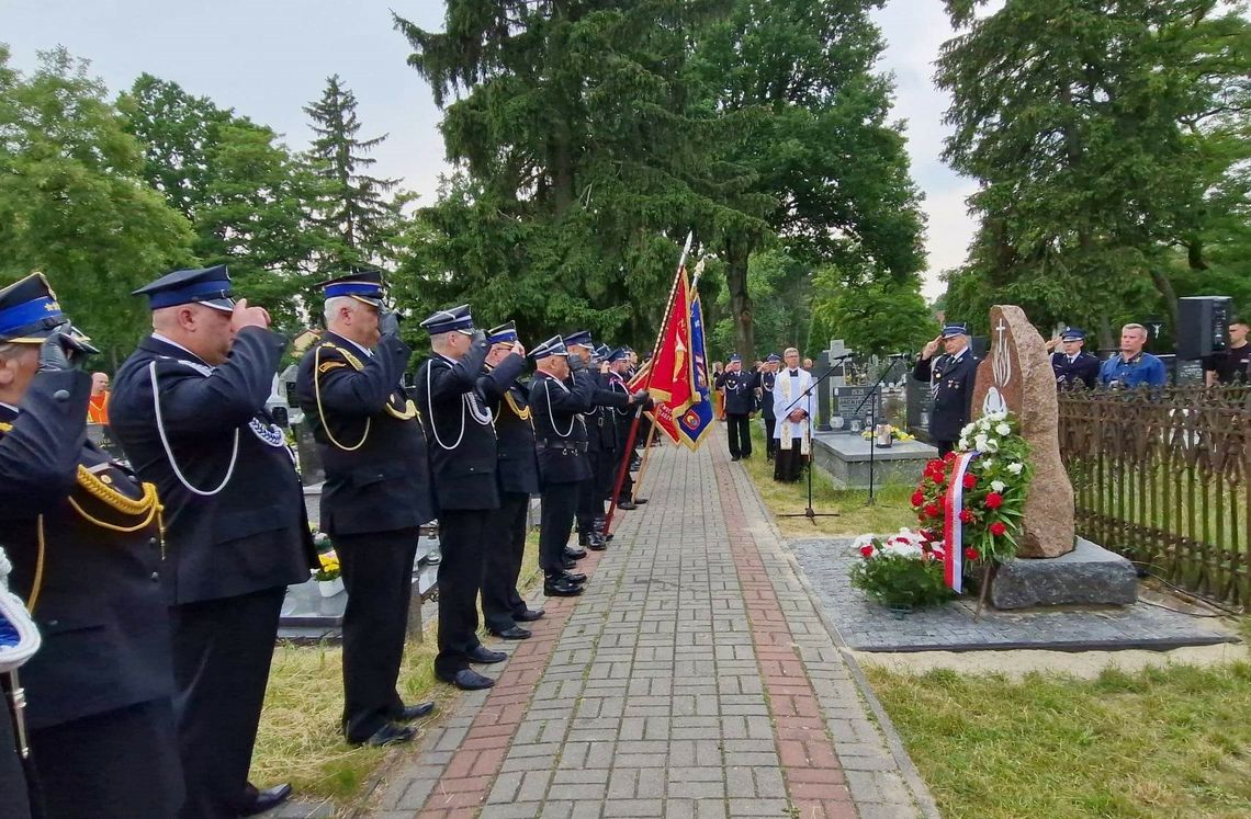 Uroczystości upamiętniające bohaterstwo i historię OSP Wiązowna