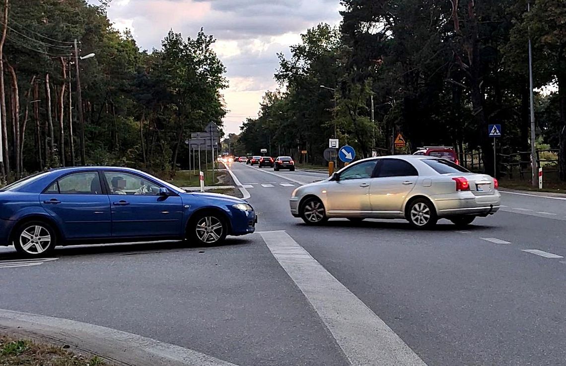 Uwaga! Utrudnienia na trasie 801. Drogowcy rozpoczęli modernizację 6-kilometrowego odcinka