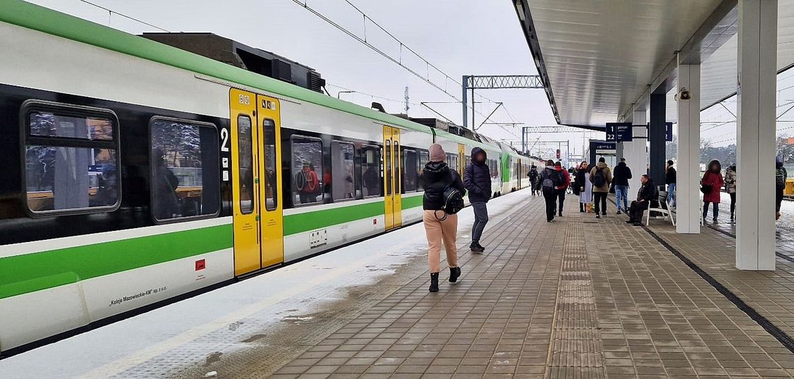 Utrudnienia w kursowaniu pociągów linii S1 i KM