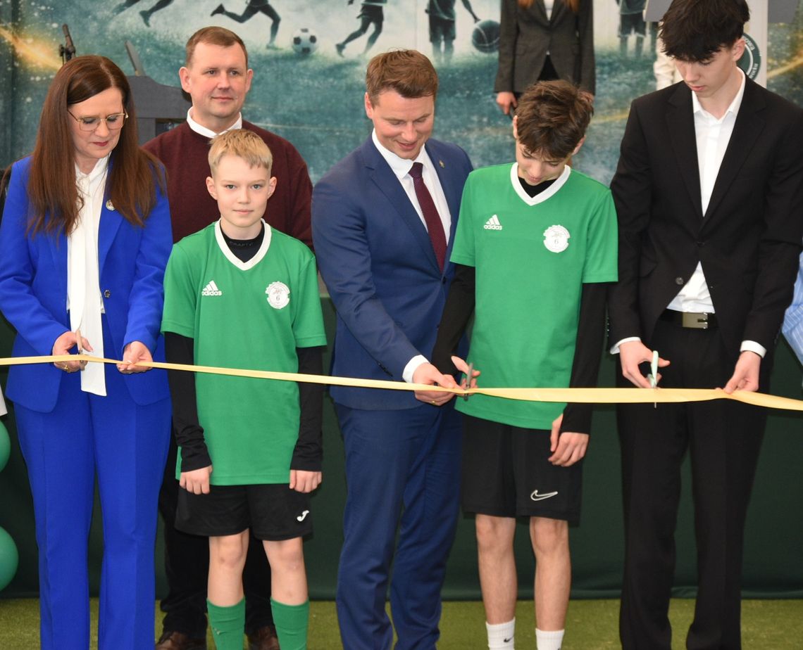 WF bez deszczu i mrozu. Nowa hala w otwockiej „Szóstce”