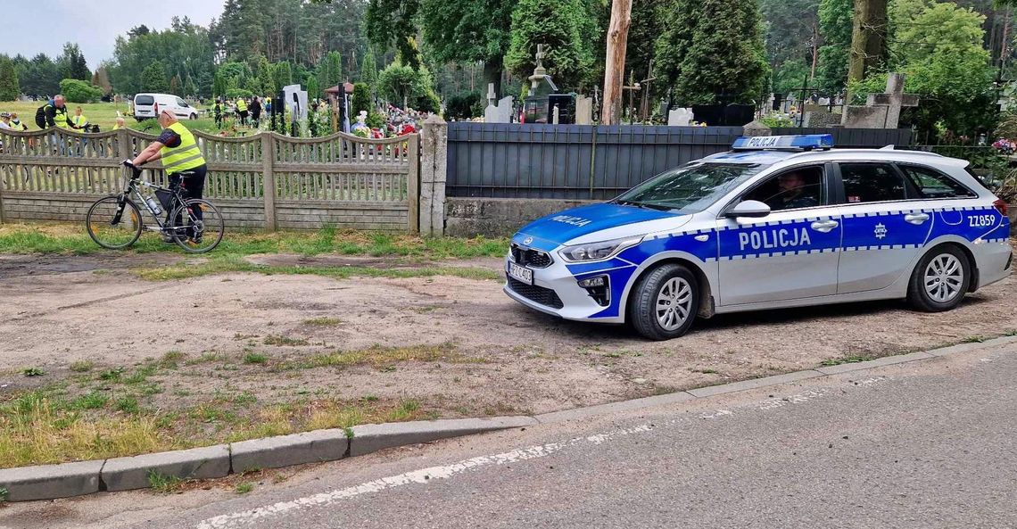 Więcej policyjnych patroli na drogach podczas Wszystkich Świętych