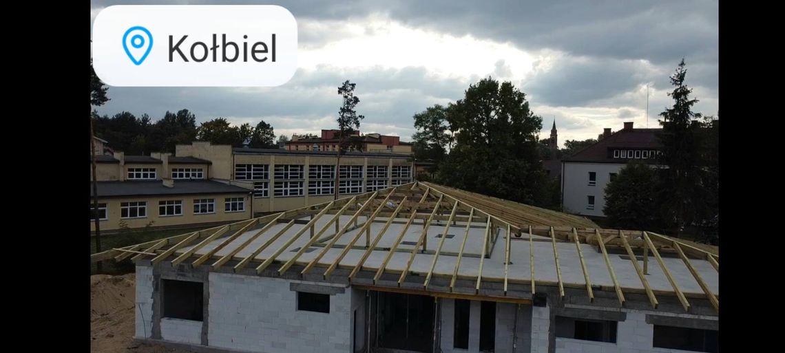 Wiecha nad żłobkiem „Kołbielskie Koguciki” Wiecha nad żłobkiem „Kołbielskie Koguciki”