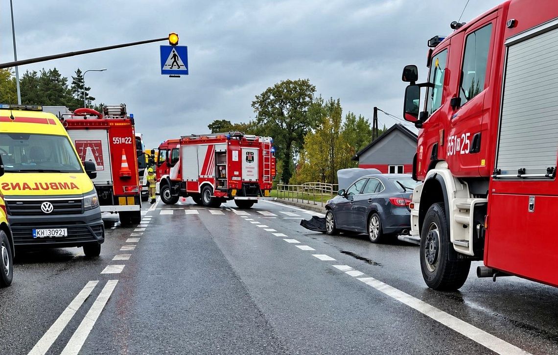 Wypadki na trasach 50 i 801. Siedem osób trafiło do szpitali Wypadki na trasach 50 i 801. Siedem osób trafiło do szpitali