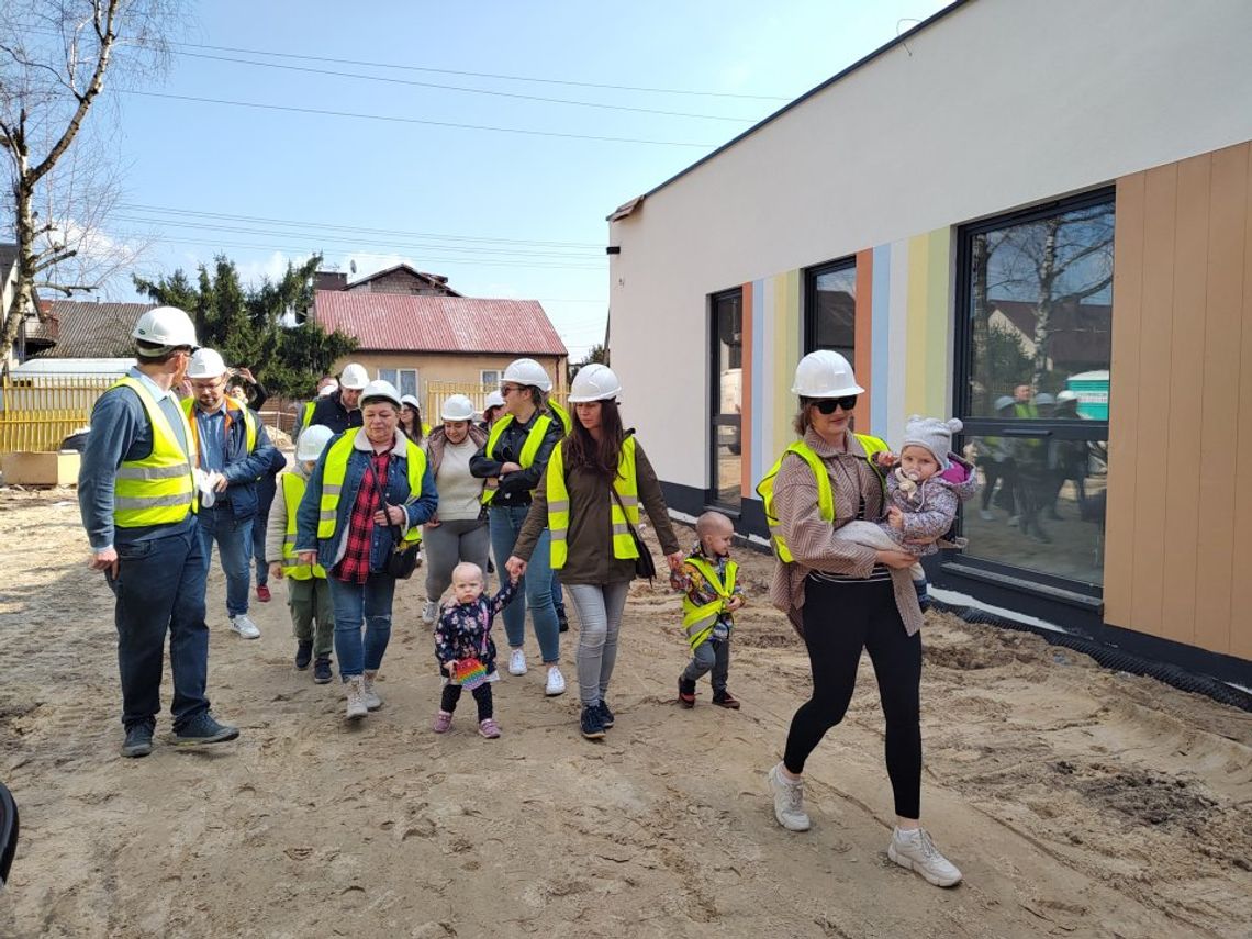 Za nami dzień otwarty na budowie gminnego żłobka