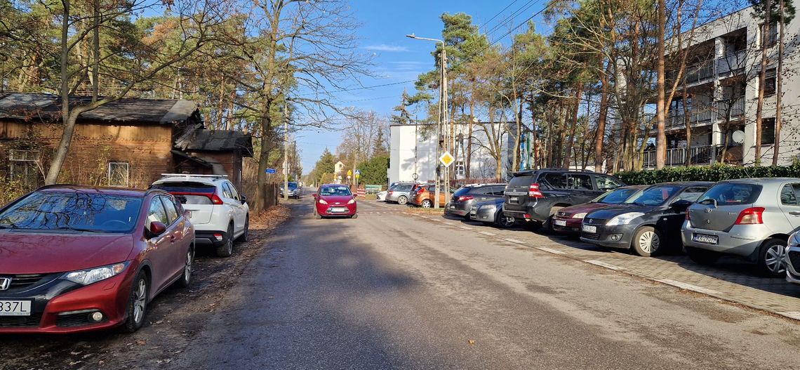 Zamiast nowych bloków – boisko i parkingi? Co planuje Otwock?