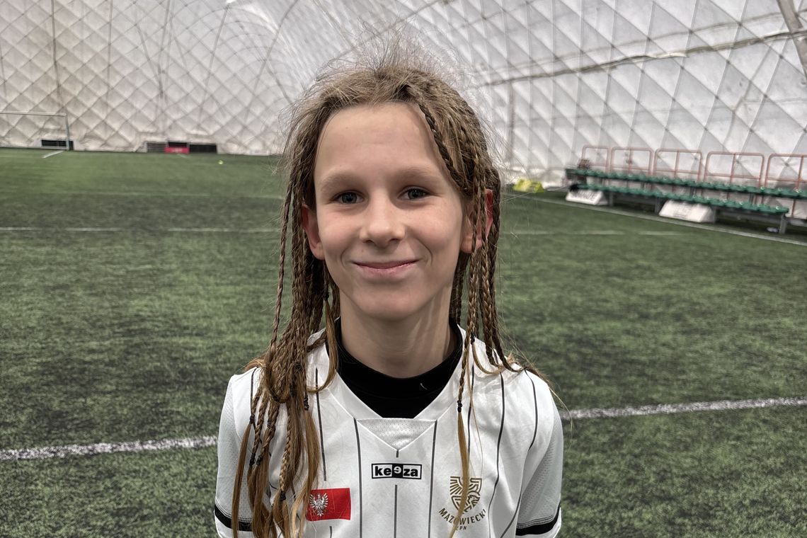 Zawodnik z Otwocka strzela gole w kadrze Zawodnik z Otwocka strzela gole w kadrze