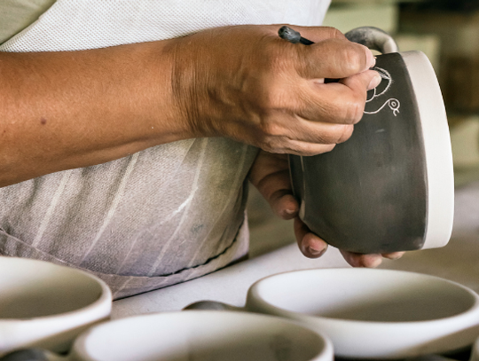 WARSZTATY CERAMICZNE – SGRAFFITO / KREATYWNA ŚRODA