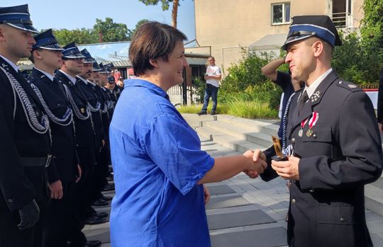 Za bohaterstwo podczas gaszenia pożarów uhonorowana została Ewelina Kubacka.