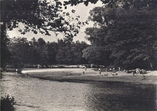 Plaża nad Świdrem.