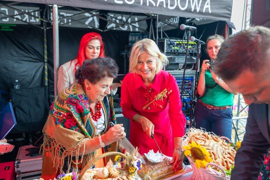 Dożynki i Owocobranie Sobienie Jeziory 2025 - fot. UG Sobienie Jeziory (44).jpg