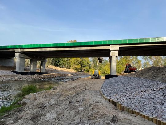 Most na trasie 801 pomiędzy Otwockiem a Józefowem jest już prawie gotowy