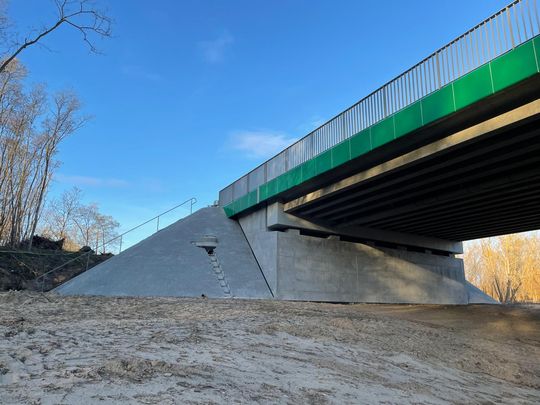 Nowy most na trasie 801 gotowy! Nowy most na trasie 801 gotowy!