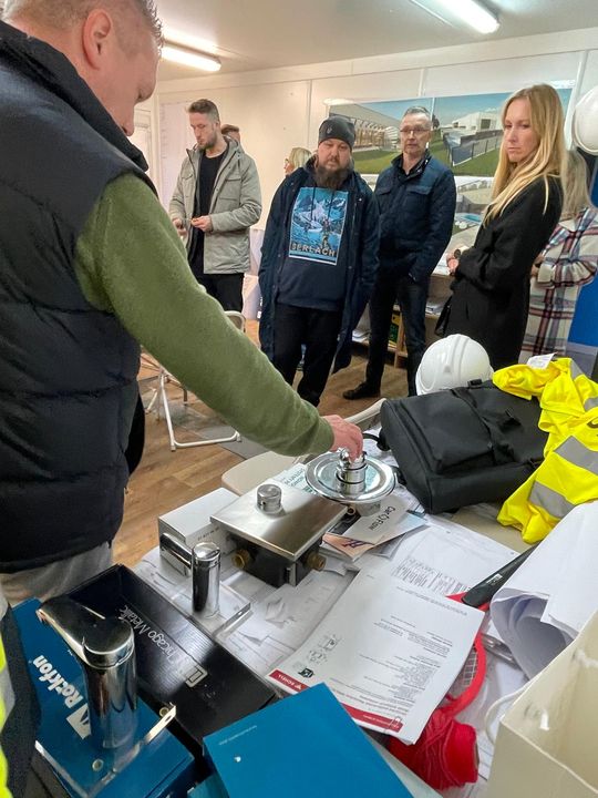 Budowa kompleksu basenów w Otwocku - listopad 2025 - fot. Agnieszka Jaskulska (69).jpg