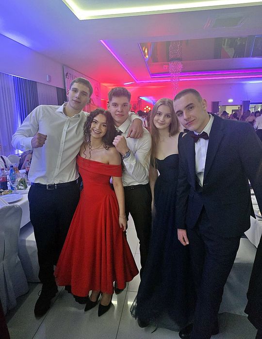 Studniówka 2026 - LO Gałczyńskiego Otwock - fot. LO  (16).jpg