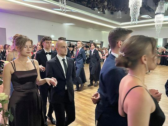 Studniówka 2026 - LO Gałczyńskiego Otwock - fot. LO  (38).jpg