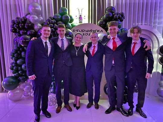 Studniówka 2026 - LO Gałczyńskiego Otwock - fot. LO  (41).jpg