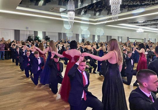 Studniówka 2026 - LO Gałczyńskiego Otwock - fot. LO  (51).jpg