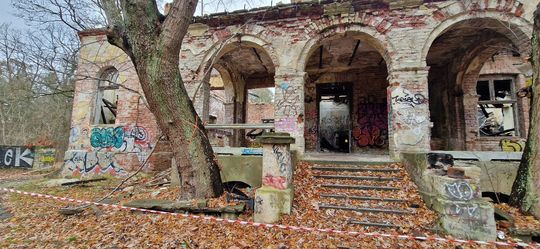 Ruiny dawnego Dworu Bojarów - fot. Agnieszka Jaskulska