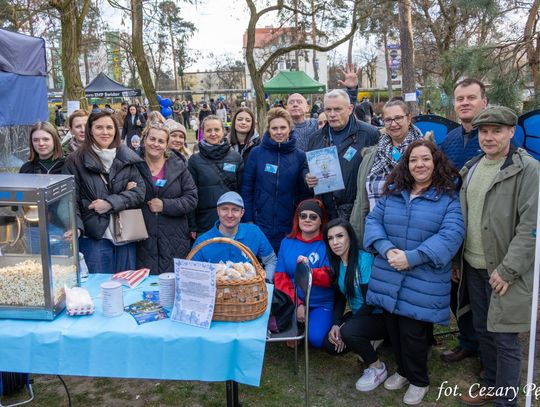 Niebieski dzień w centrum Otwocka
