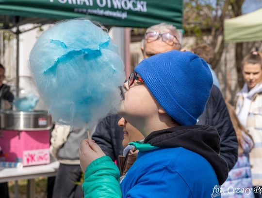 Niebieski dzień w centrum Otwocka