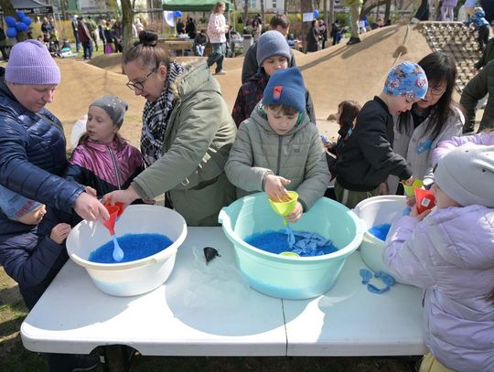 Niebieski dzień w centrum Otwocka