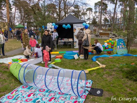 Niebieski dzień w centrum Otwocka