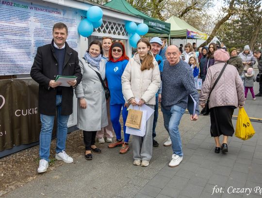 Niebieski dzień w centrum Otwocka