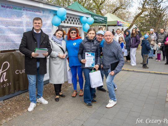 Niebieski dzień w centrum Otwocka