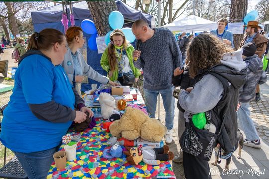 Niebieski dzień w centrum Otwocka