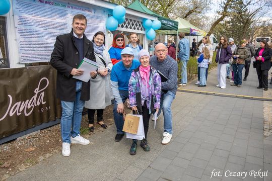 Niebieski dzień w centrum Otwocka