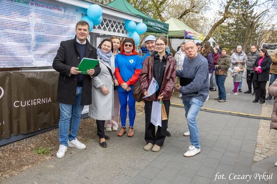 Niebieski dzień w centrum Otwocka