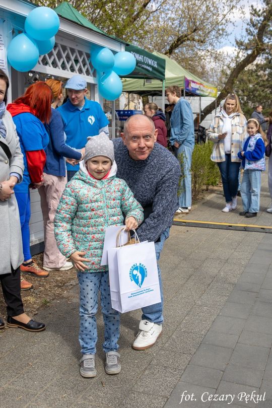 Niebieski dzień w centrum Otwocka