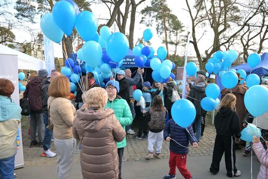 Niebieski dzień w centrum Otwocka