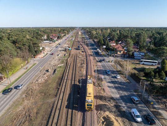 Podbijarka torowa na szlaku Michalin – Józefów, budowa bajpasu torowego