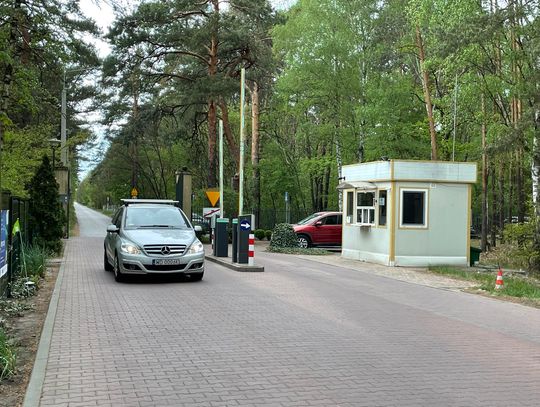 Spacer po dawnym sanatorium wojskowym ECZ w Otwocku - fot. Agnieszka Jaskulska